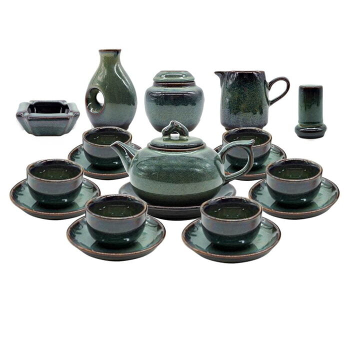 Bo Am Chen Hoa Bien Qua Dao.jpg