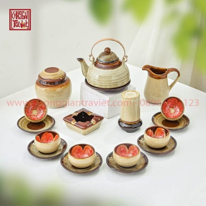 Bo Am Tra Hoa Bien Men Trang Long Hoa Copy.jpg