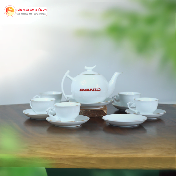 Bộ Ấm Chén Trăng Khuyết In Logo Kẻ Chỉ Vàng