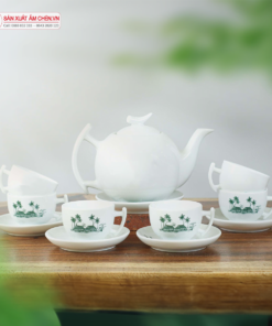 Bộ Ấm Chén Trăng Khuyết Vẽ Đồng Quê