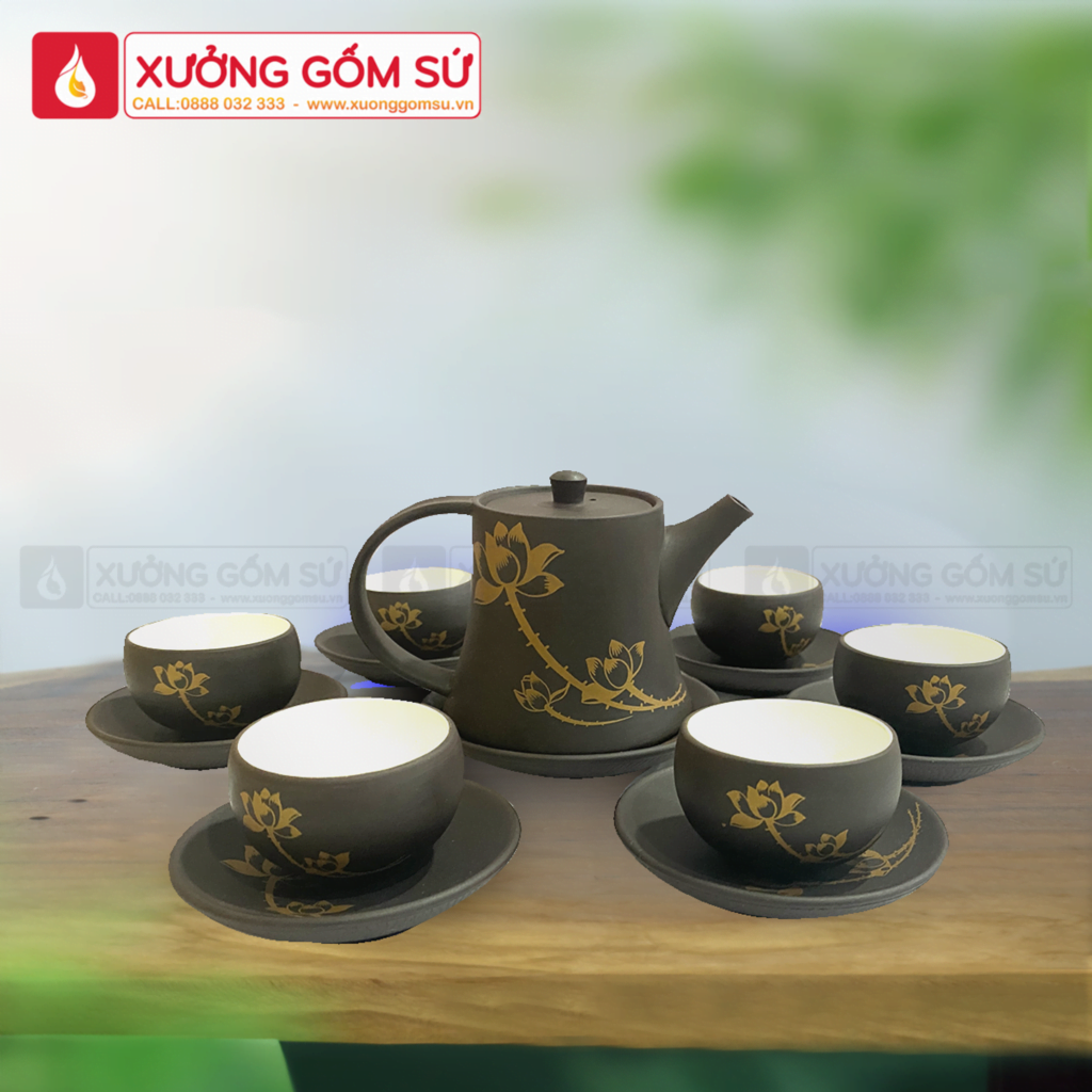 Bộ Ấm Chén Bát Tràng Trống Đồng Vẽ Sen Vàng
